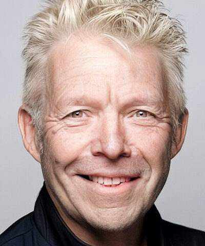 Geoff Wardle Color Headshot